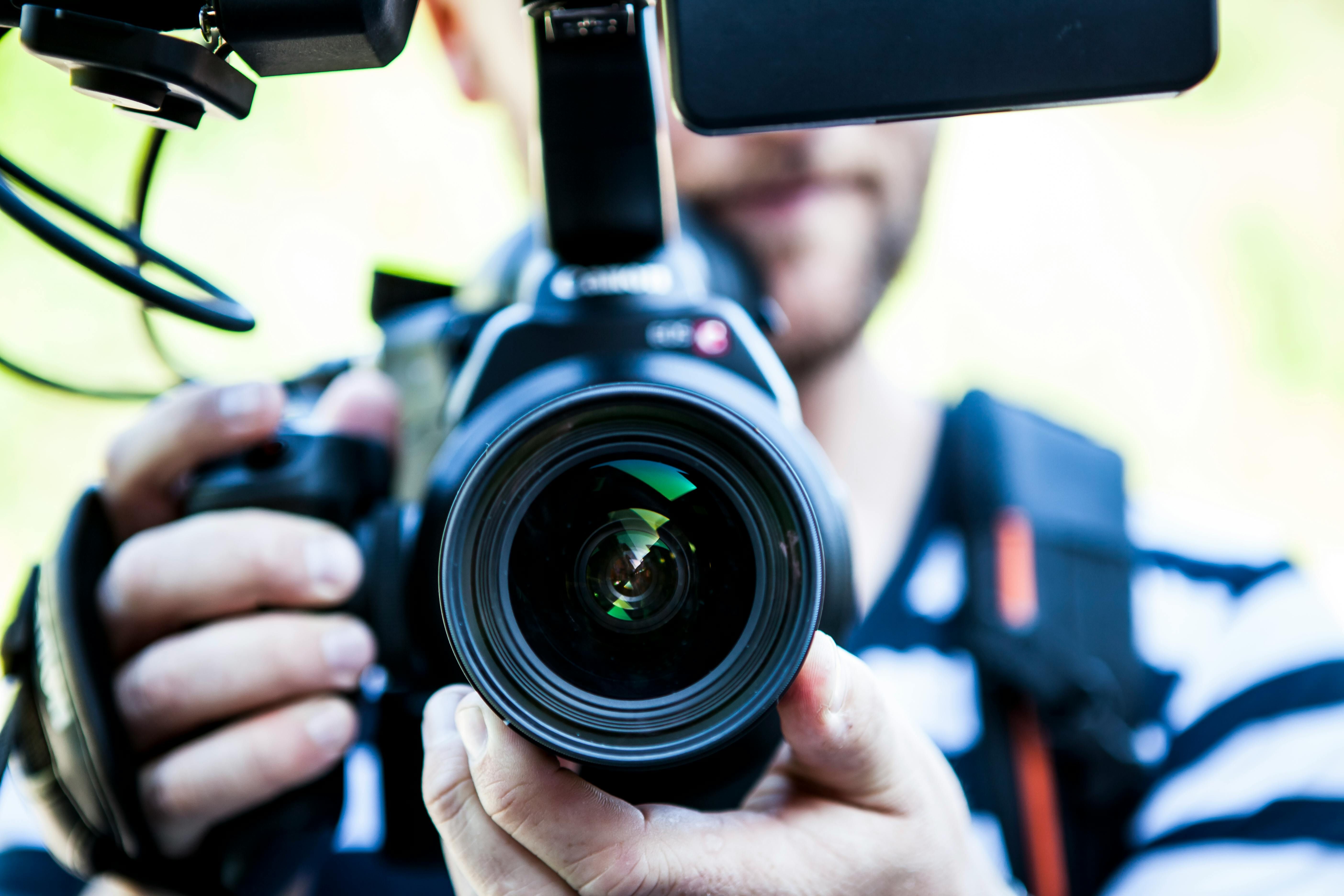 Do You Need a Video Resume in 2025? Pros and Cons